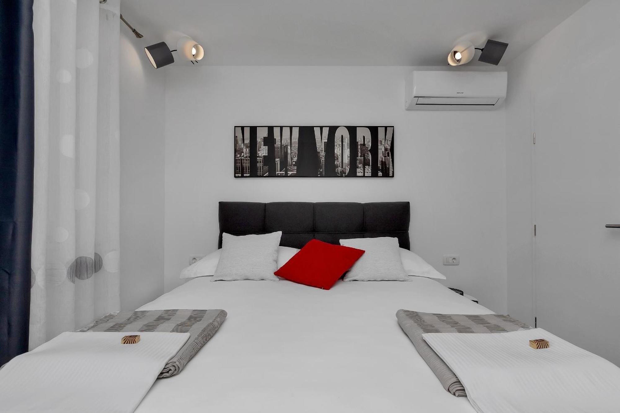 Apartments Strada Tucepi Luaran gambar