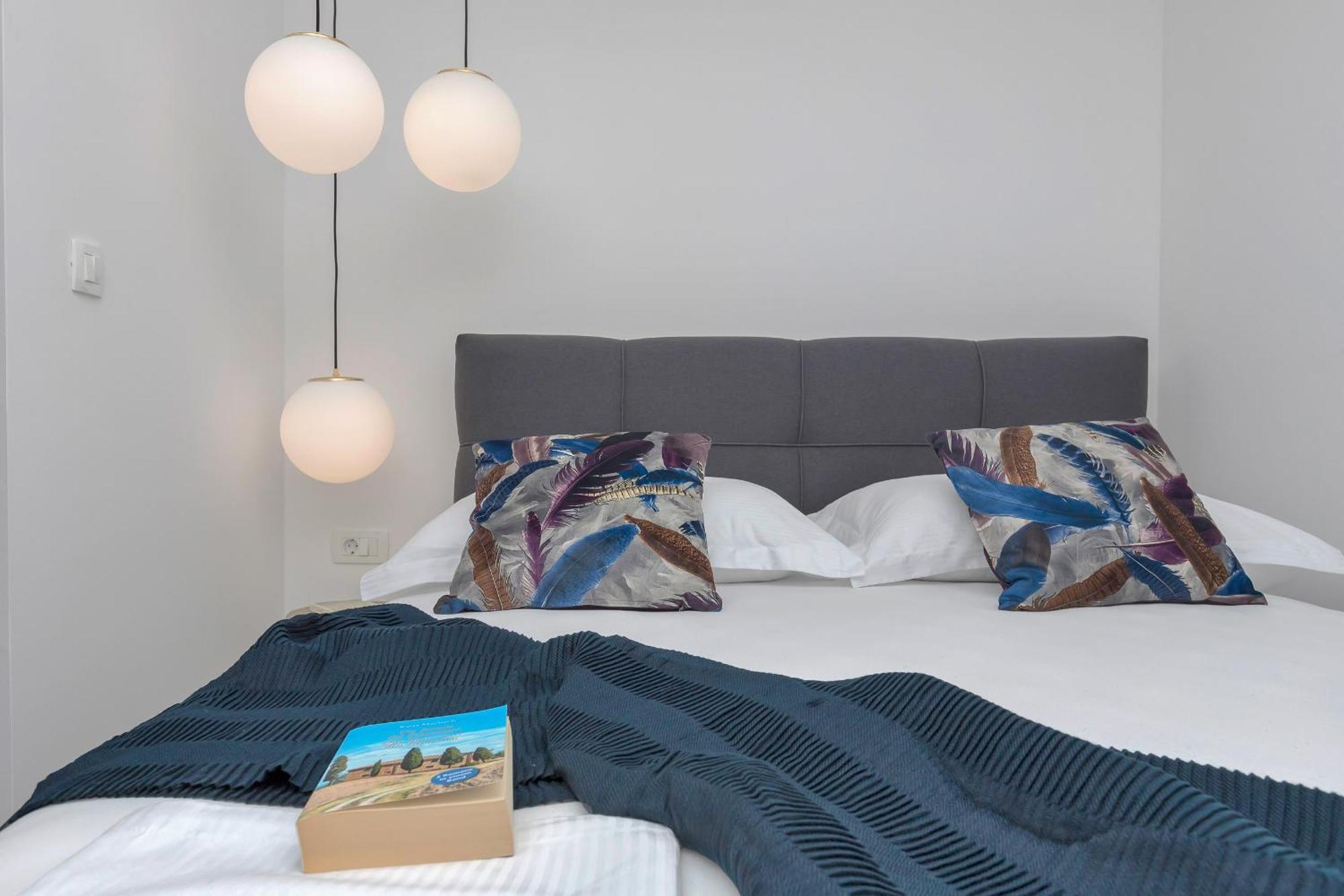 Apartments Strada Tucepi Bilik gambar